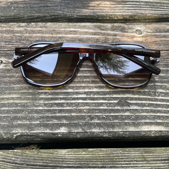 YSL Saint Laurent Classic Havana Sunglasses - Picture 7 of 10